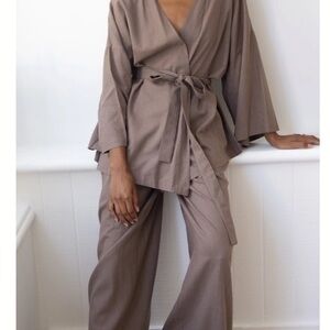 Laude the Label Hepburn Trouser in Morel *Modified*